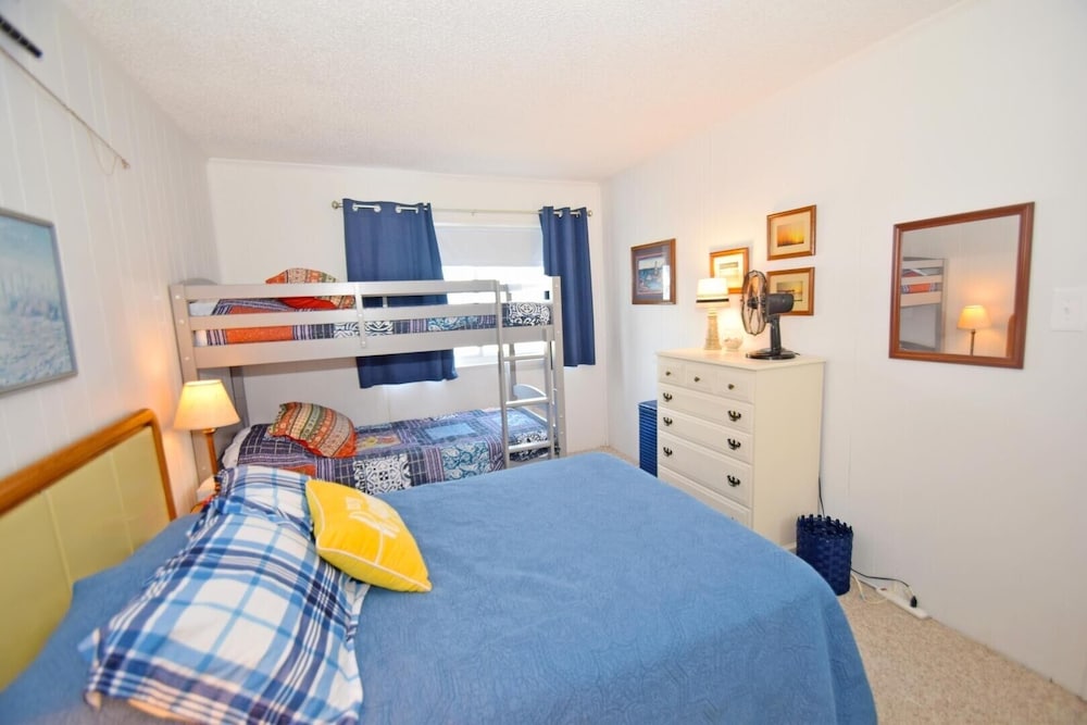 Bridgepoint Ii 5d 2 Bedroom Condo by RedAwning view 2
