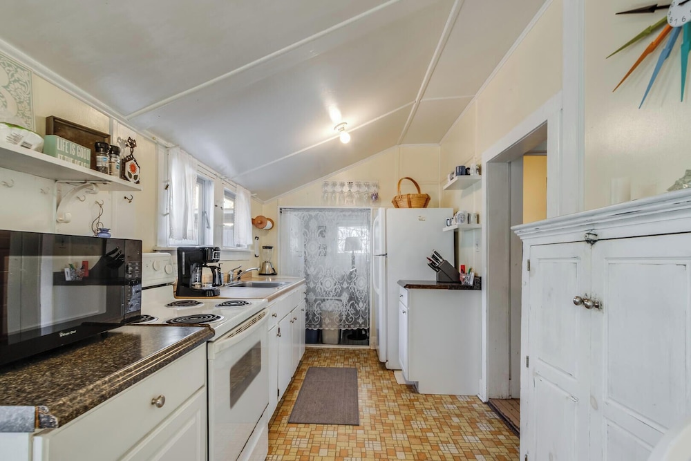 Hickman Street 103
