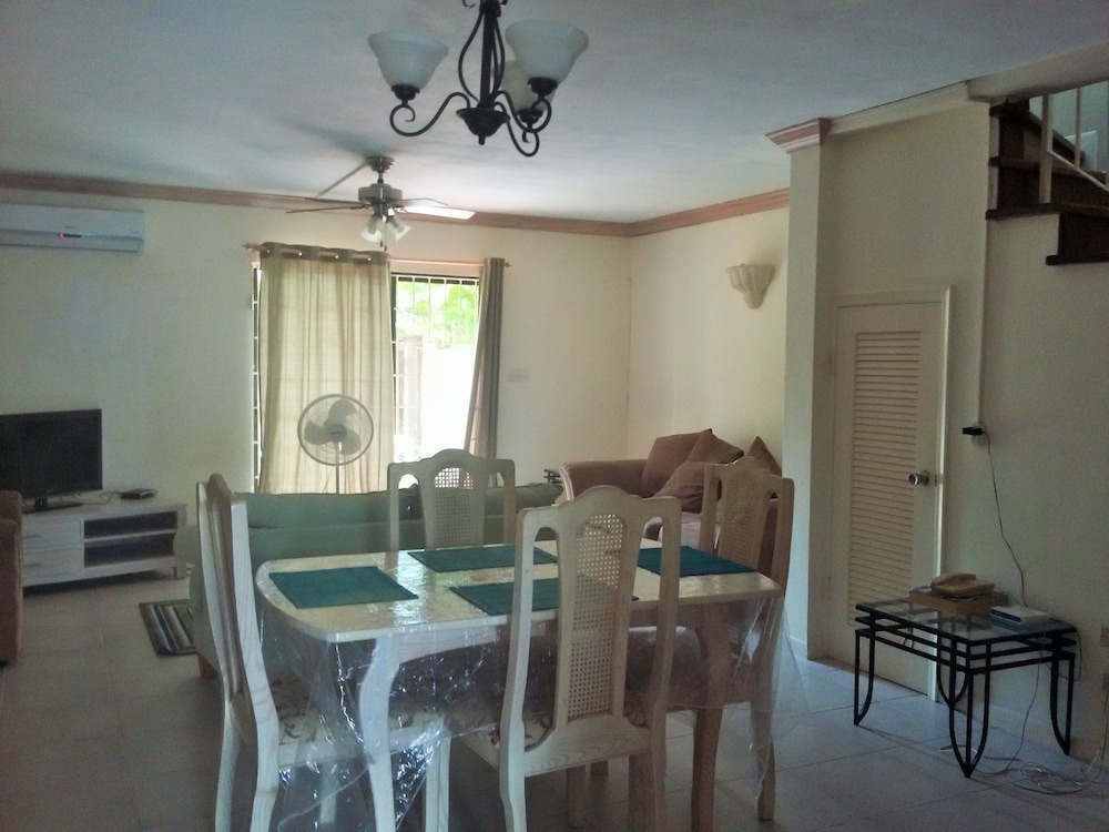 Caribeisle Townhouses