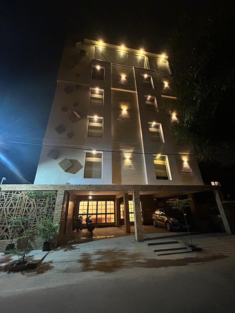 FERNWOOD HOTELS AND RESORTS