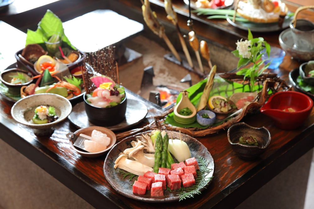 KAKUREAN HIDAJI - Adults Only