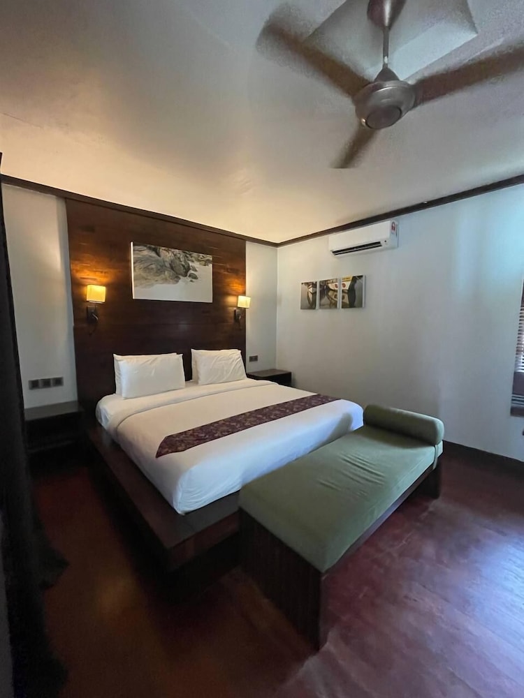 Perhentian Resort Island PIR - BlueStar