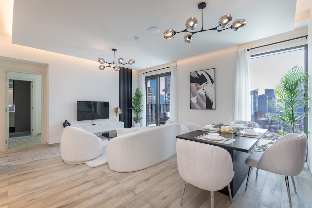 Elegant 1-bedroom Apartment for 2 Near to Burj Khalifa