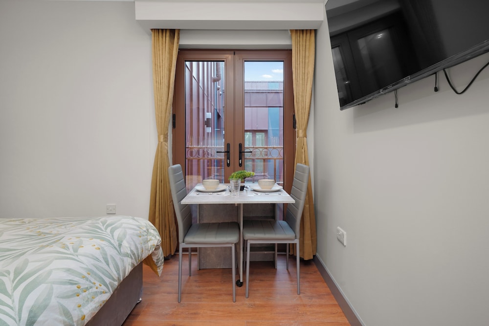 Ilford - East London Apartment - Greater London