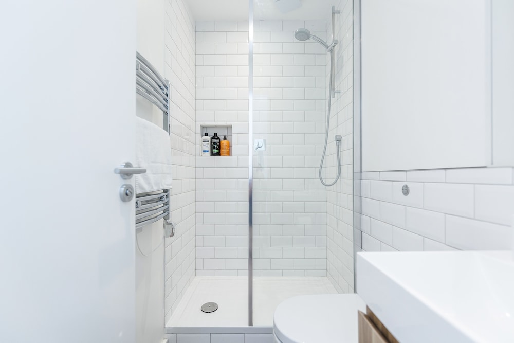 Soho Apartments by BaseToGo