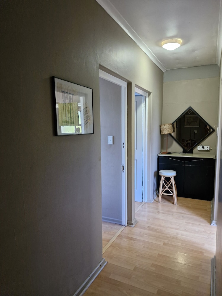 Ibis Place Guest House