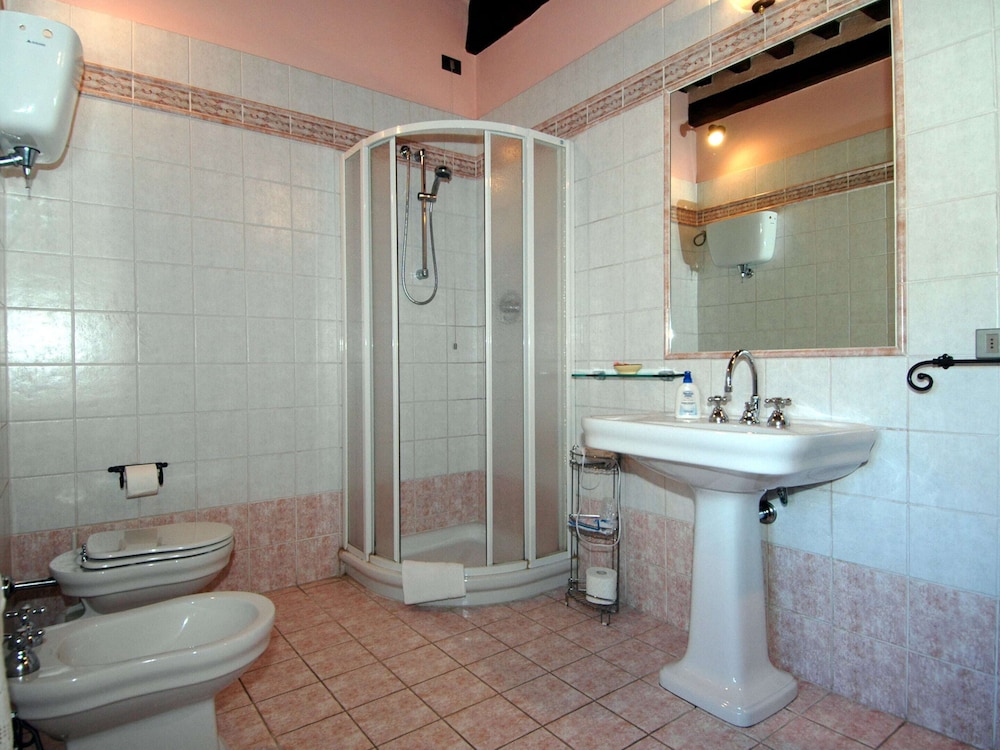 Cortona Vacations - Agriturismo Near Cortona With Swimming Pool - Property Image 65