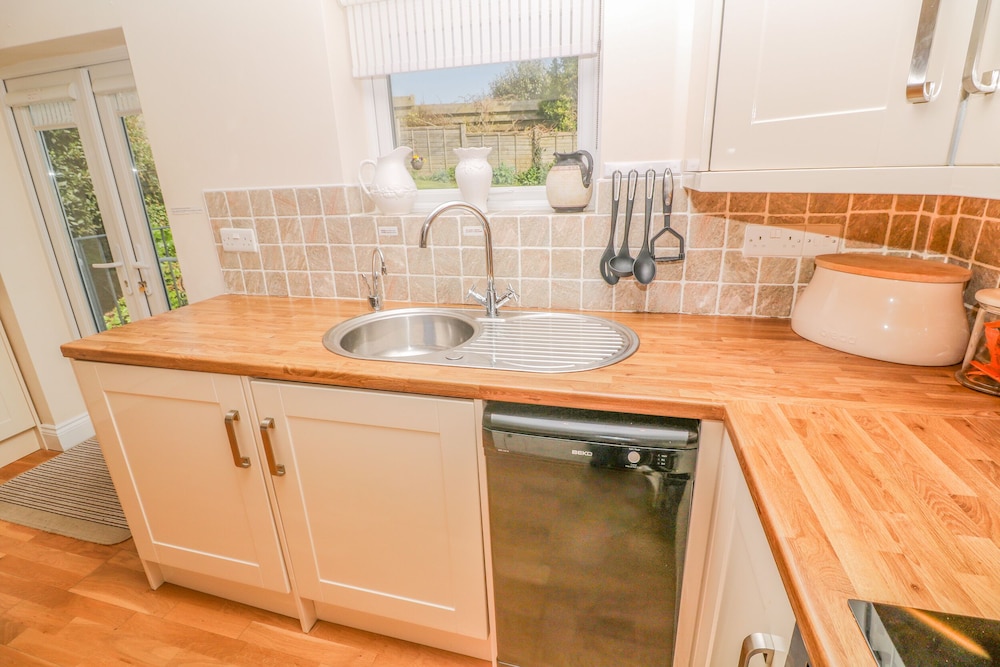 2 Riverside Cottages view 5