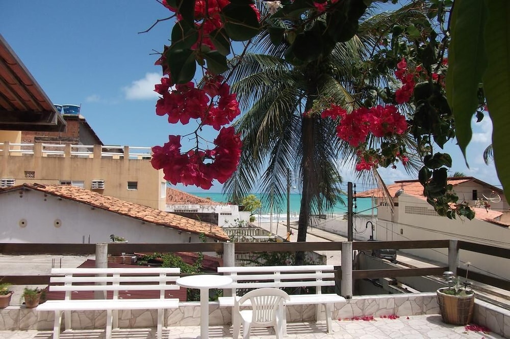 Hotel Dolphin Pousada Gasthaus - Image 1
