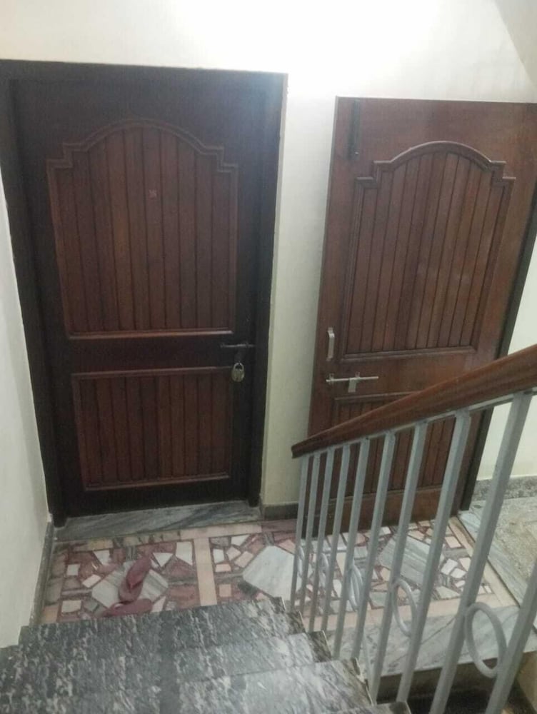 Saraogi Homestays