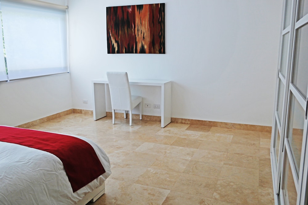 Bahia Principe Vacation Rentals - Three-Bedroom House