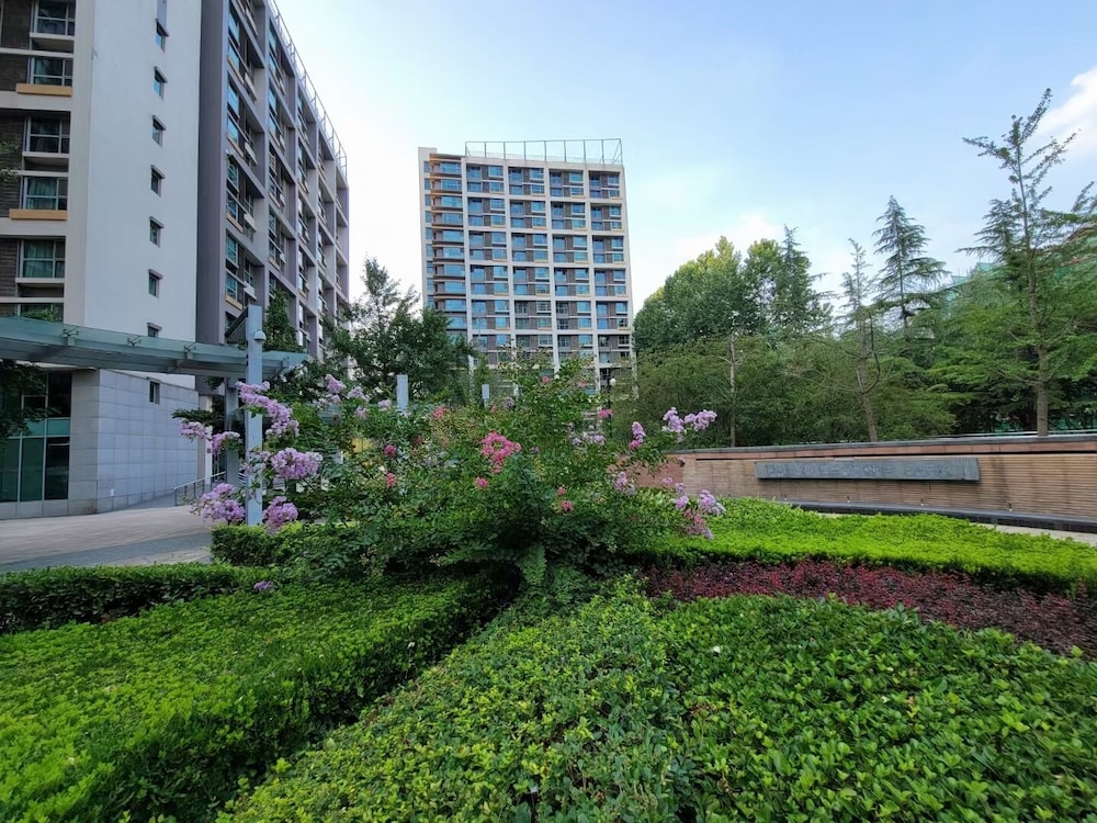 Yasmine Seasons Park Apartment Hotel