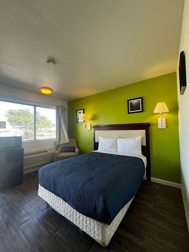 Parkside Inn by PHG - Sweetwater
