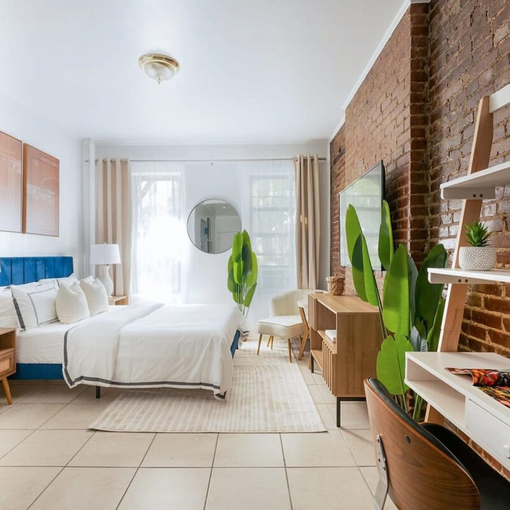 501-2fw Gorgeous Upper East Side Studio