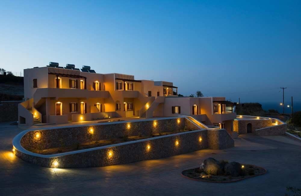 Moonlight Apartments & Suites