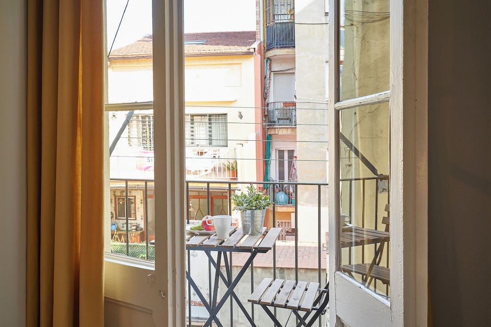 BeBarceloner Sants Apartments