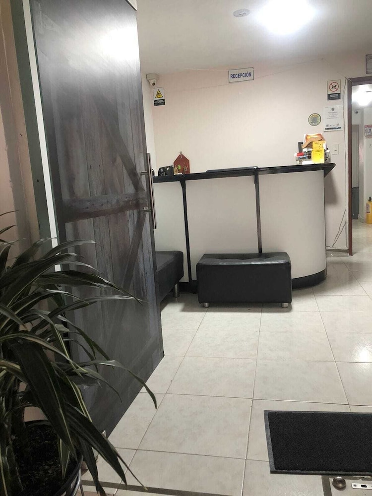 Memphis Hostal - Hostel