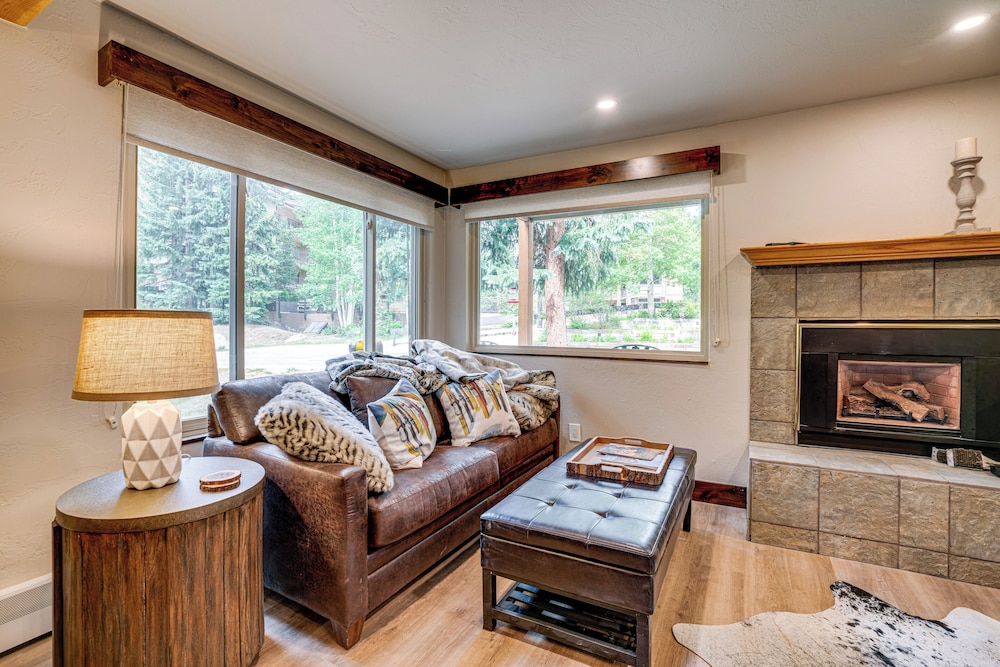 Walk to Slopes & Main St: Cozy Breckenridge Condo!