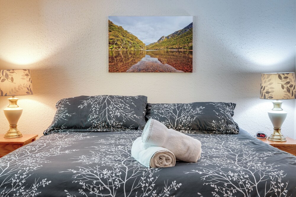 'M & M Mountain Retreat' in North Conway! view 4