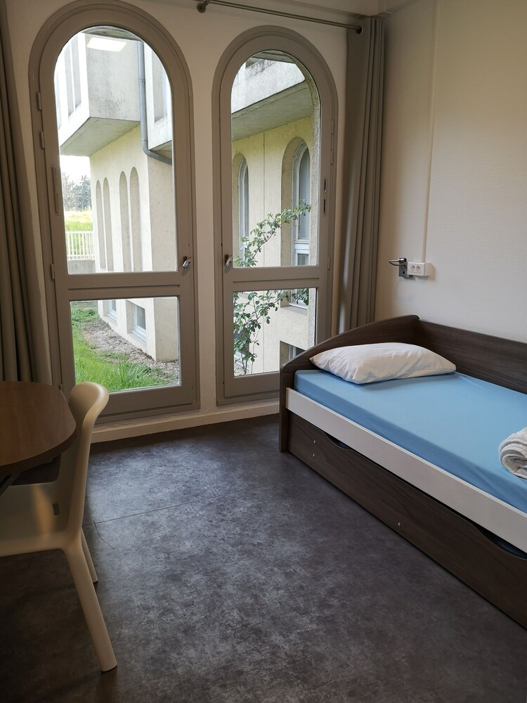 Auberge de Jeunesse Orléans Centre Ville - Hostel view 4
