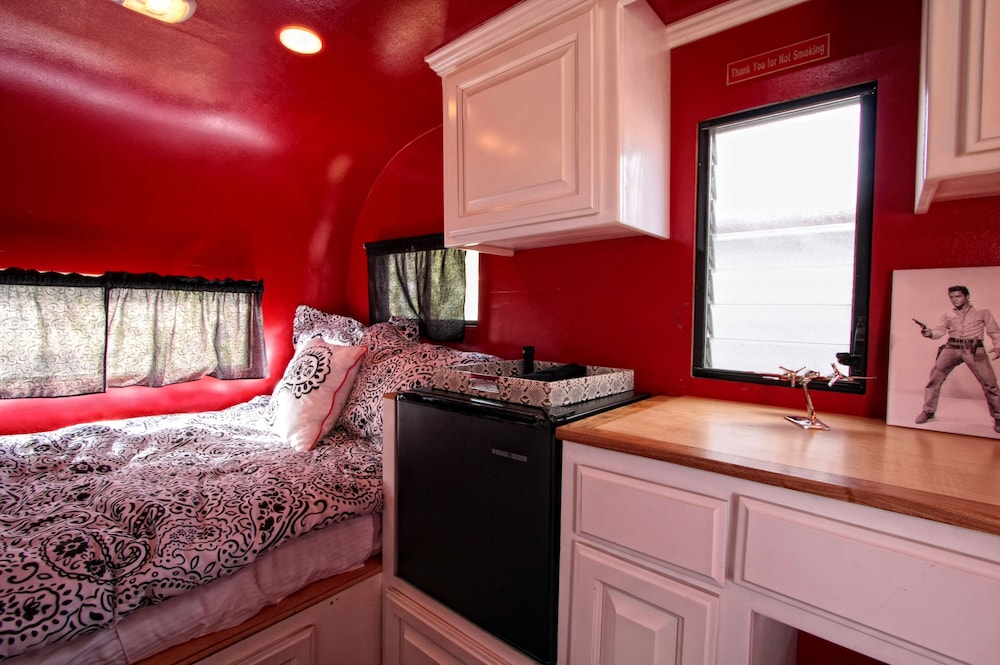 Palm Canyon Hotel & RV Resort