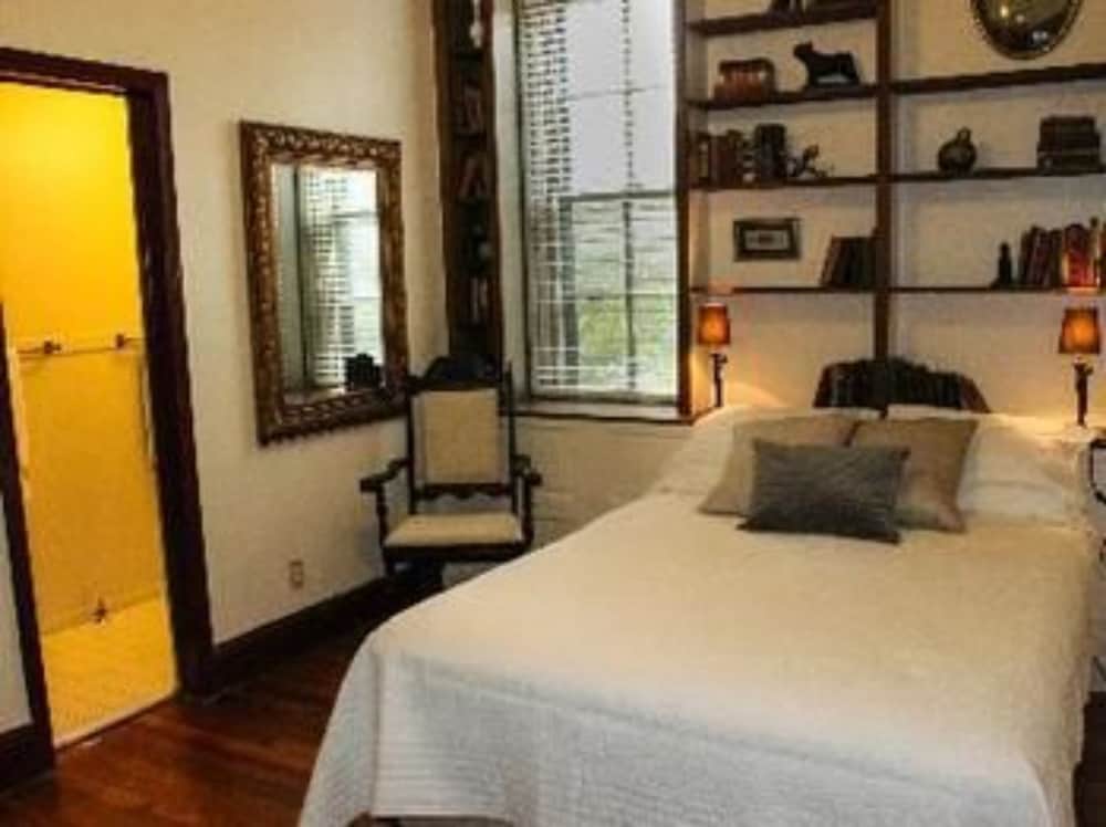 Prince Solms Inn view 4