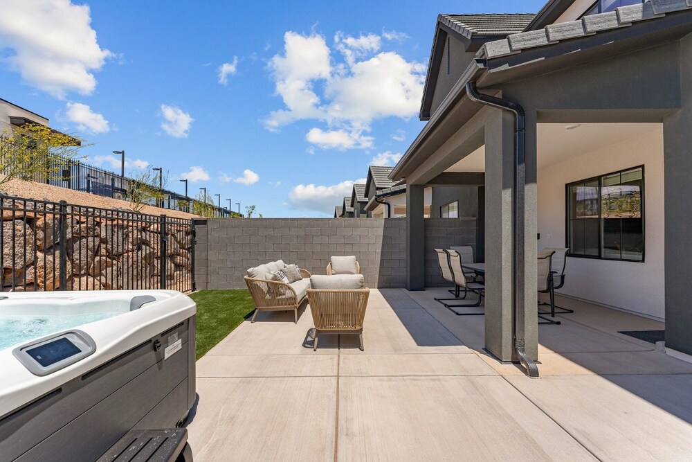 Sand Hollow Skyline 4 Bedroom Townhouse