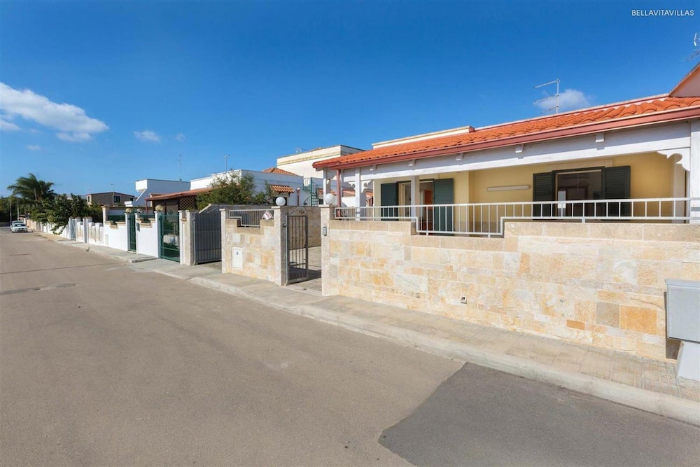 979 Villetta Teresa in Boncore view 2