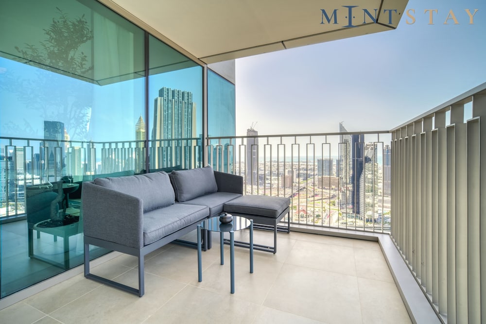 Downtown Views - Mint Stay