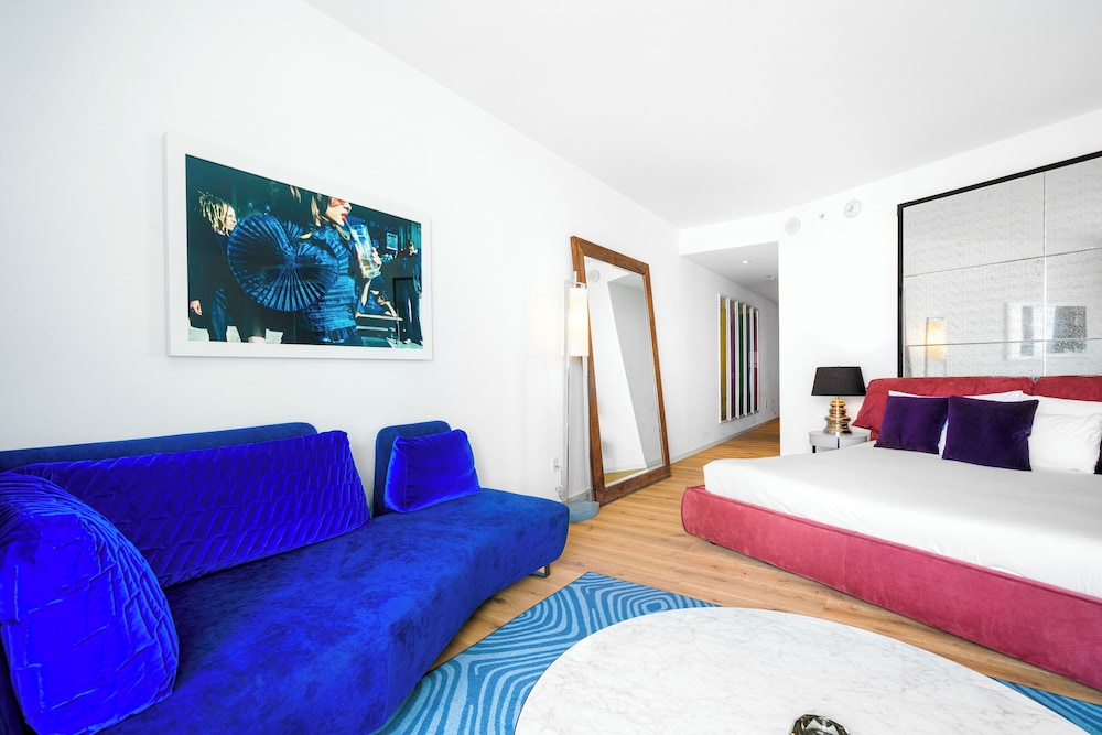 Luxury Vacation Rentals in South Beach by LRMB