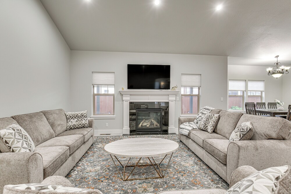 Eugene Area Home: 18 Mi to U of O!