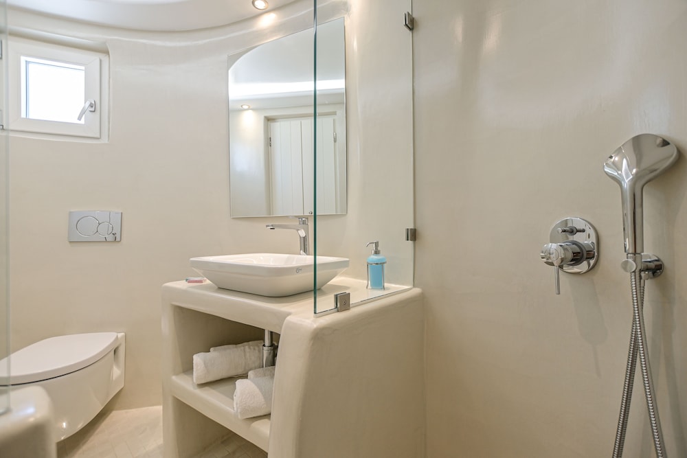 Naxian Queen Luxury Villas & Suites