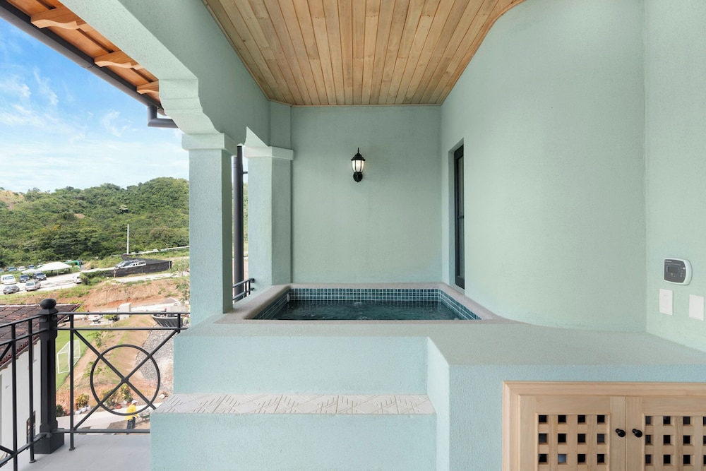 Stunning 3-BD Beachside Home with Small Pool