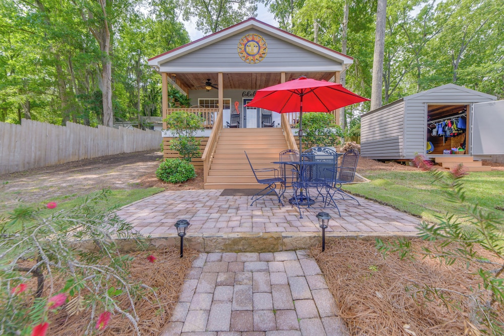 Private Dock + Porch: Lakefront Retreat in Cobb!