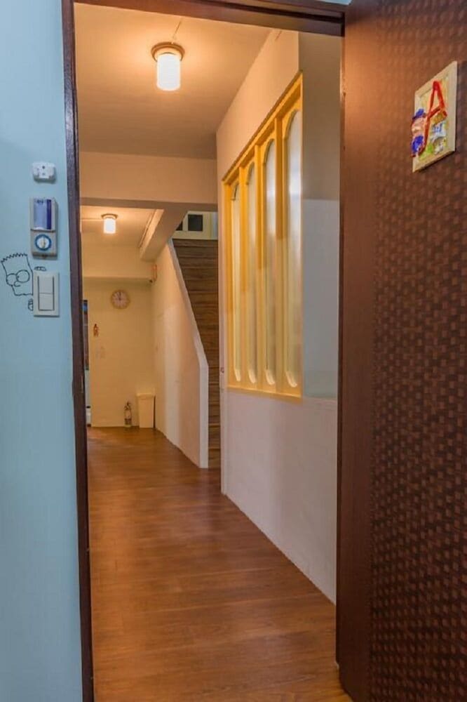 GoldenHouse Hostel