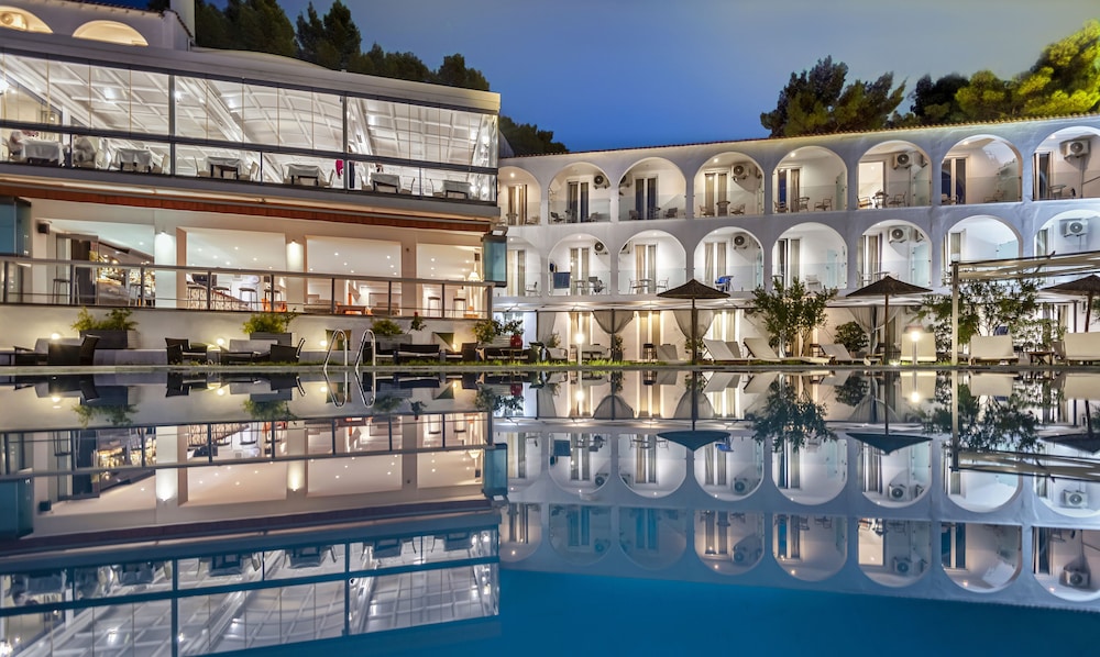 Hotel Punta - Image 1