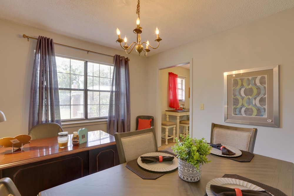 Pet-friendly Slocomb Vacation Rental w/ Sunroom! - Property Image 4