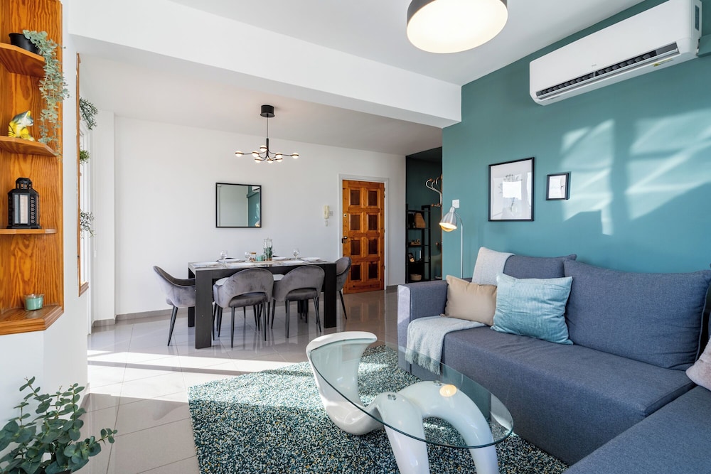 Jayde 2-BR Apt. & Balcony in Larnaca
