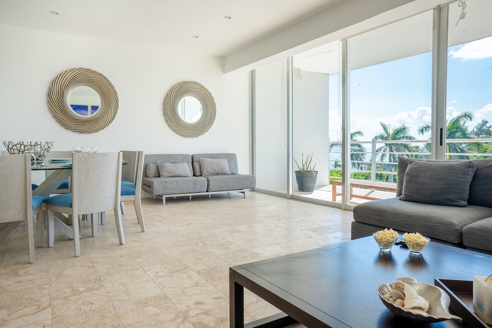 Magia Playa Penthouse 2d 3 Bedroom Condo