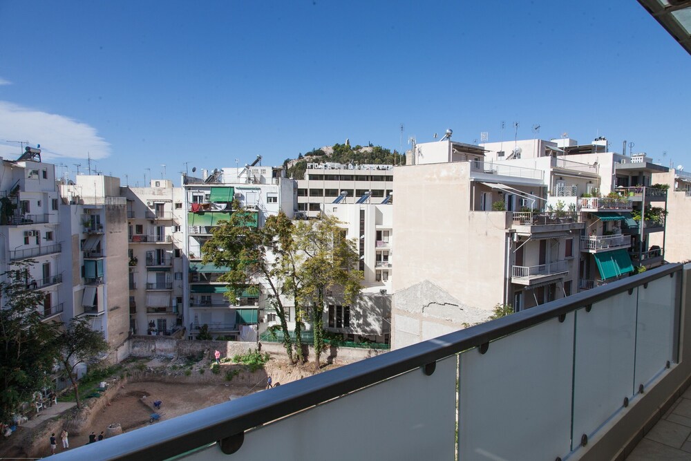 Great apt with amazing view in Koukaki