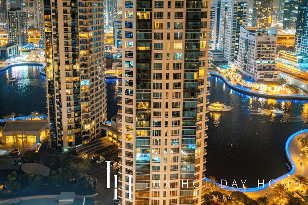 LUX The JBR Central Suite