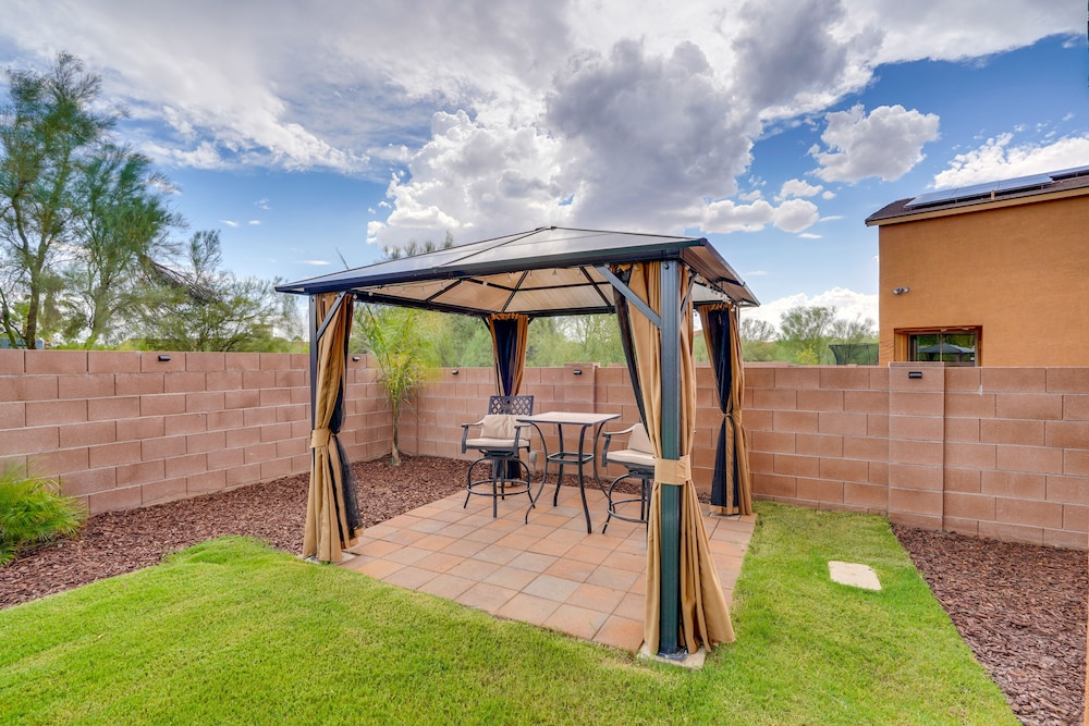 Tucson Getaway: 7 Mi to Saguaro National Park!