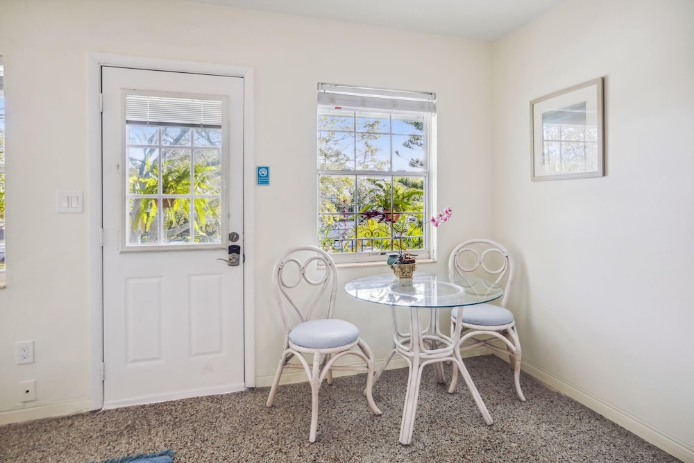 Beach Quarters #6