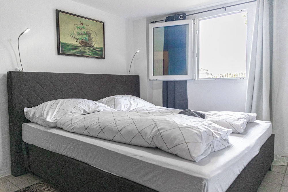 Luxury Garden Villa Sleeps 16 Guests