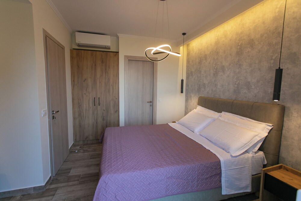 Elais Luxury Villas view 3