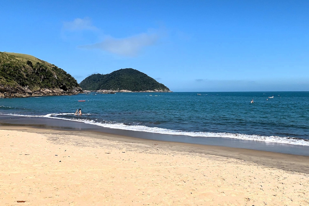 300m da praia com AC - Brazilian Corner