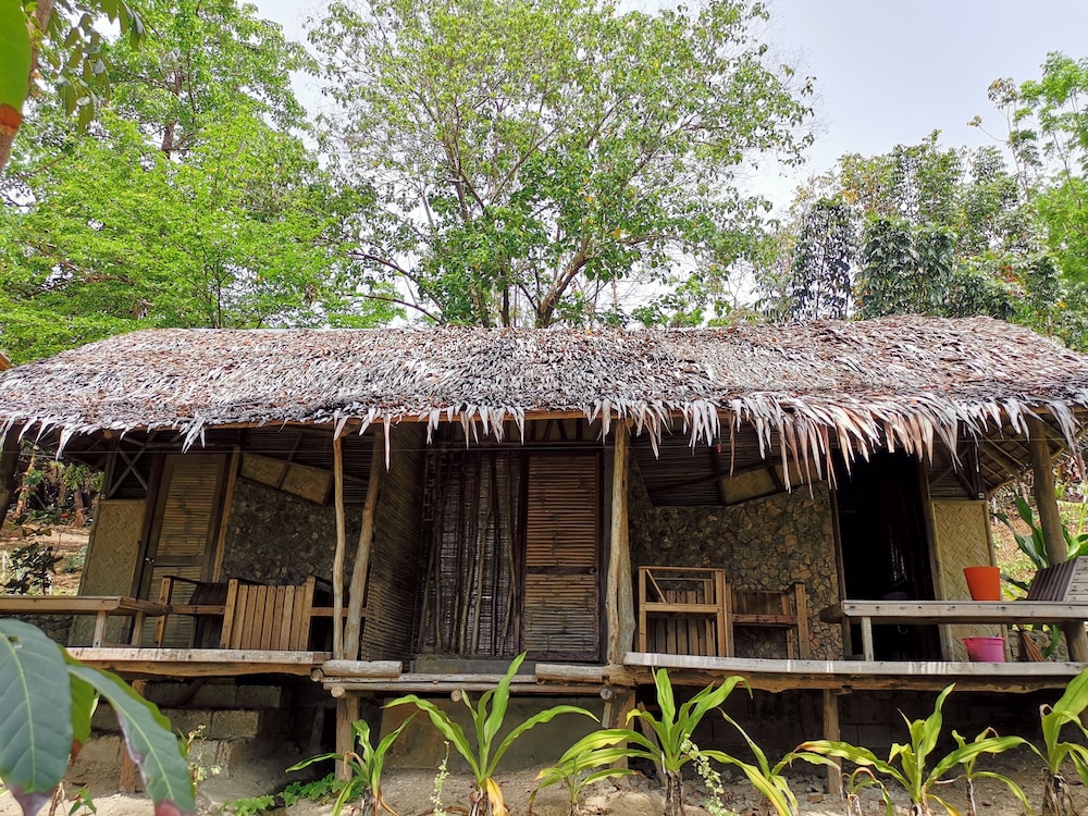 Tapik Beach Park Guest House