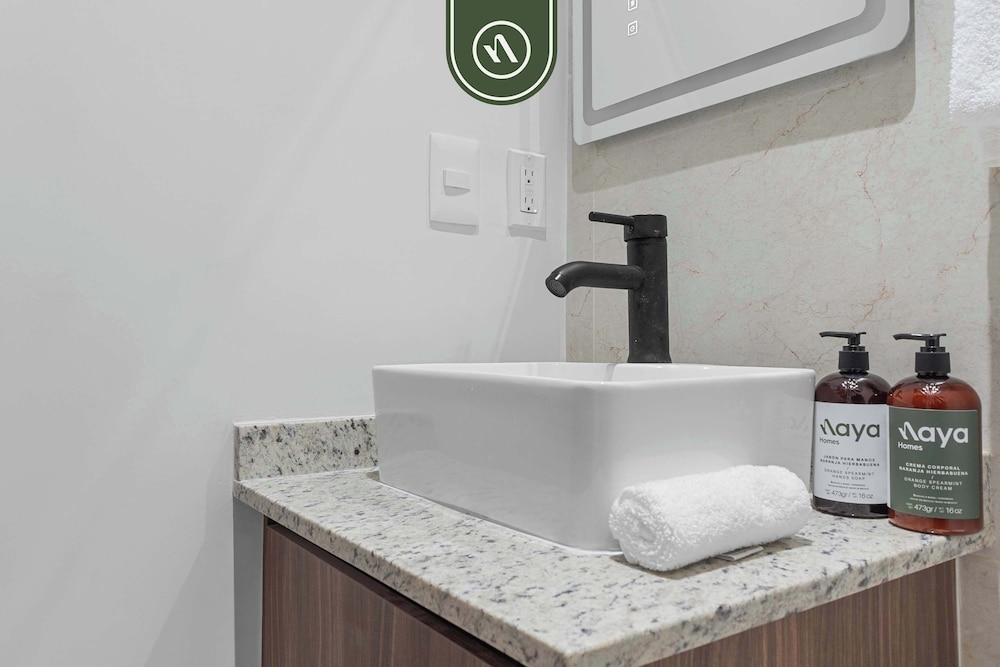 Brand New 1 BR Condo Right Next to the Malecon