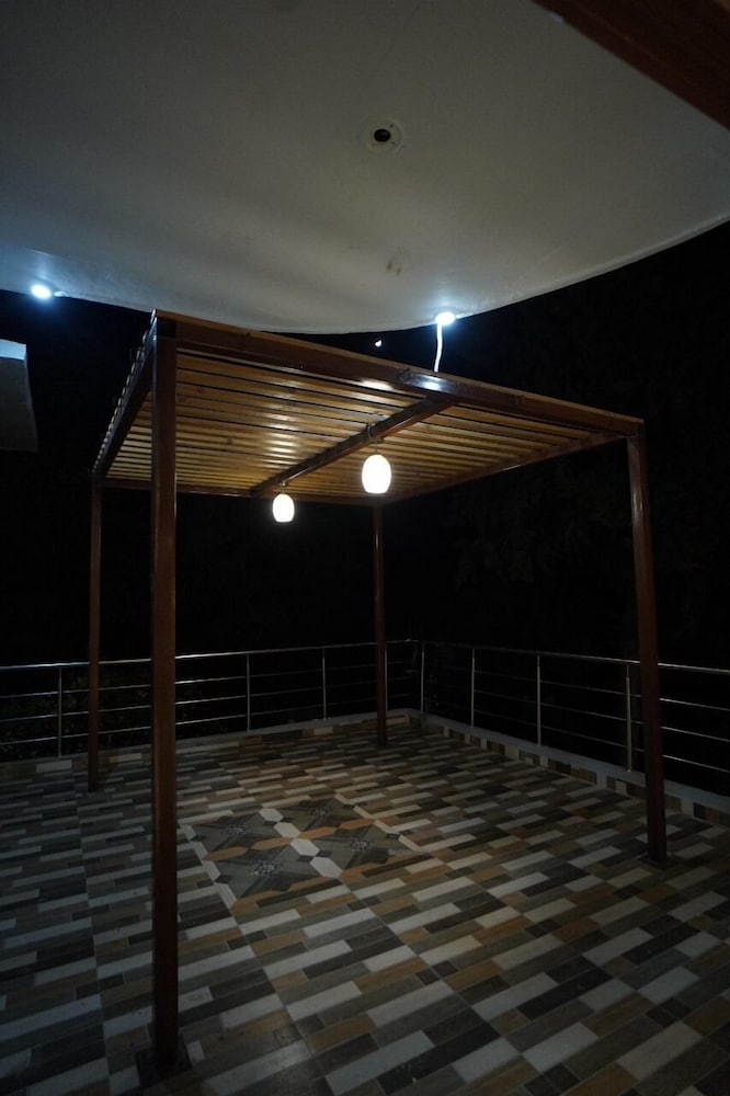 Hotel Valna Estate Mountain View Kausani By HRG