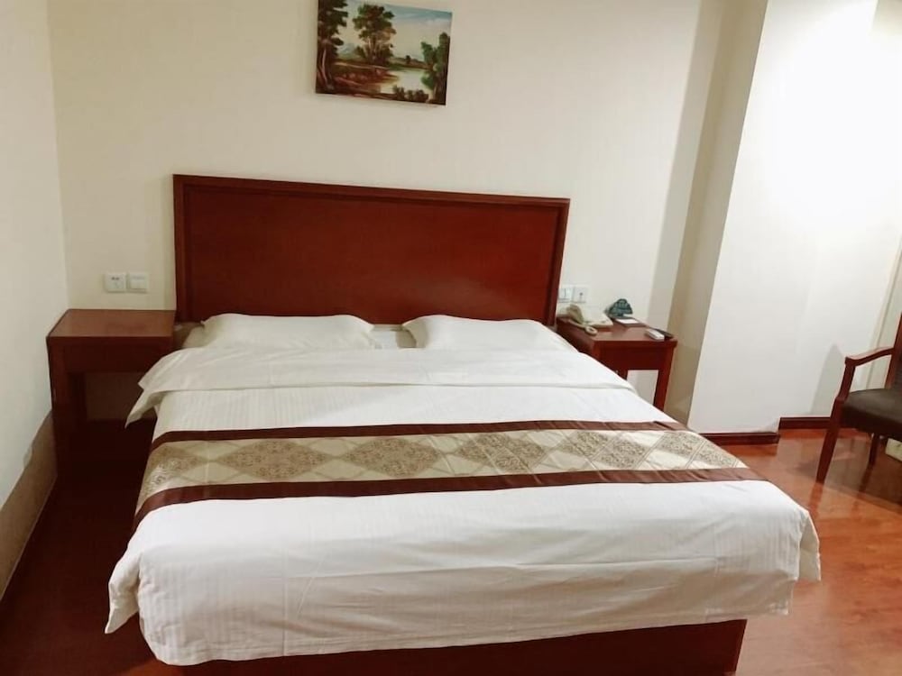 GreenTree Inn Tianjin Wuqing Jingbin Industrial Park Chengwang Road Express Hotel
